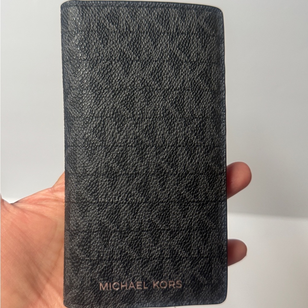 Michaels Kors Men’s Cooper Logo Bi-Fold Wallet
